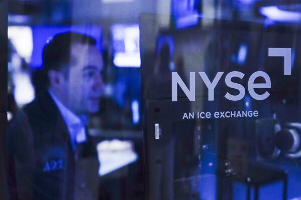 Big Tech s drop means more balance for S P 500 401 k s AP News